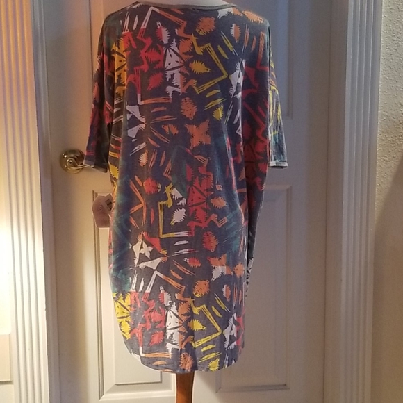 Top - Picture 2 of 3